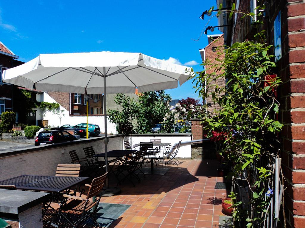 Hotel Auberge Van Strombeek Jette ภายนอก รูปภาพ