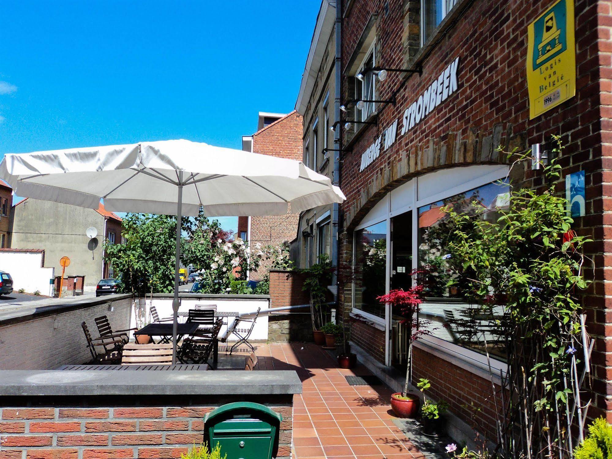 Hotel Auberge Van Strombeek Jette ภายนอก รูปภาพ