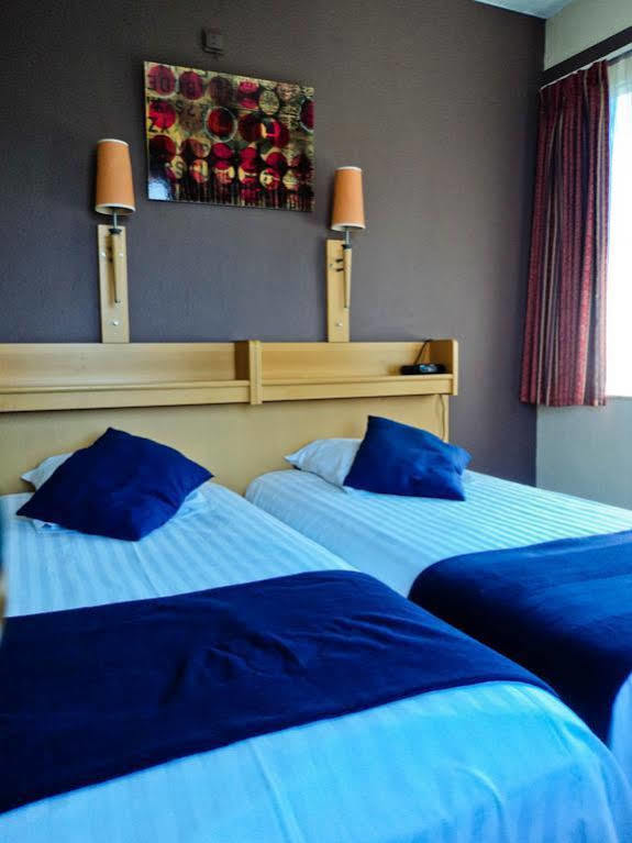 Hotel Auberge Van Strombeek Jette ภายนอก รูปภาพ