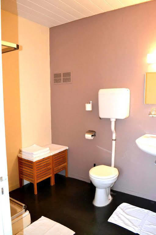 Hotel Auberge Van Strombeek Jette ภายนอก รูปภาพ