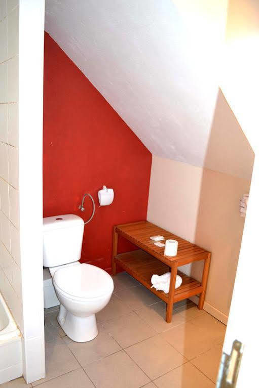 Hotel Auberge Van Strombeek Jette ภายนอก รูปภาพ
