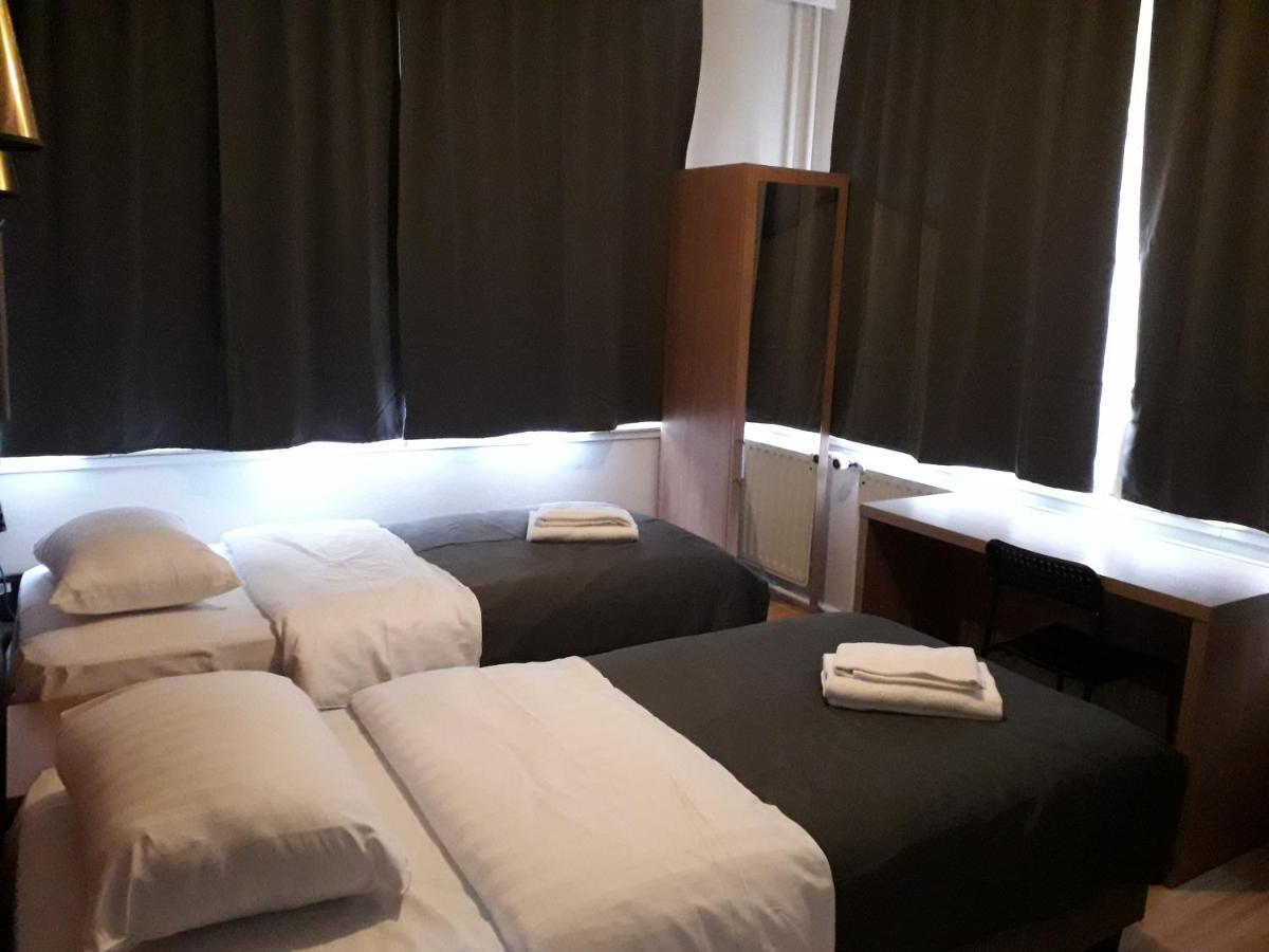 Hotel Auberge Van Strombeek Jette ภายนอก รูปภาพ