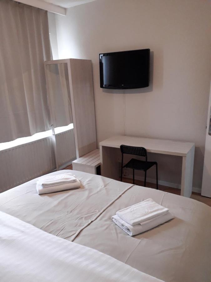 Hotel Auberge Van Strombeek Jette ภายนอก รูปภาพ