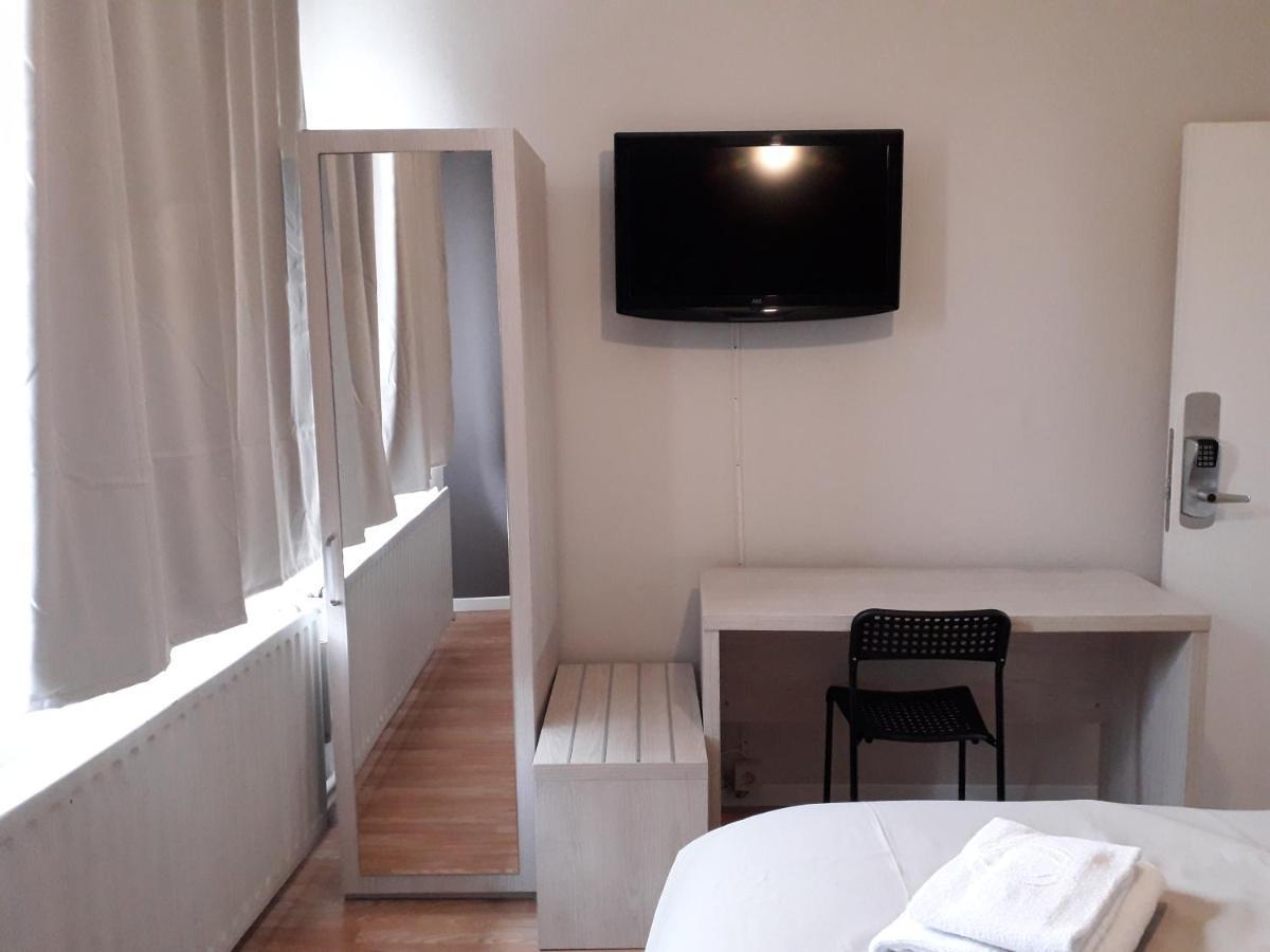Hotel Auberge Van Strombeek Jette ภายนอก รูปภาพ