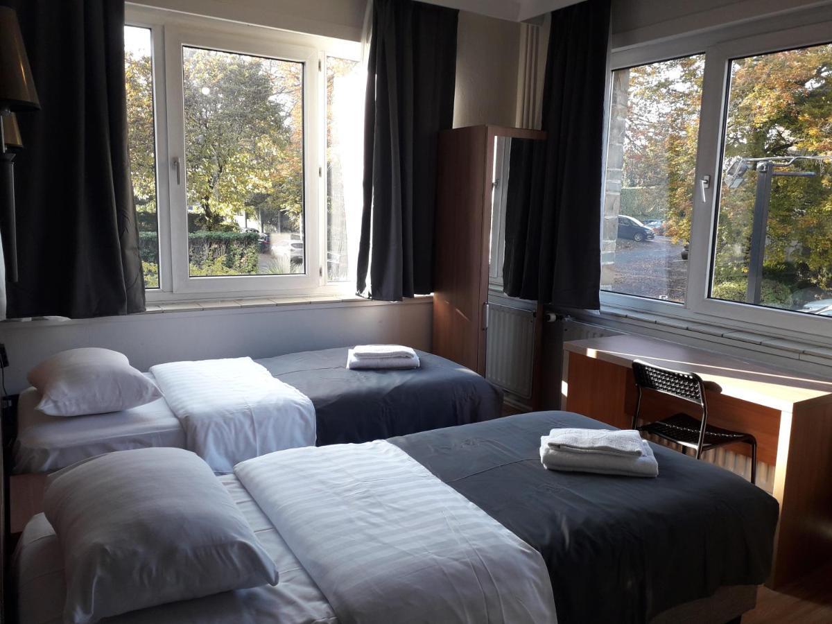 Hotel Auberge Van Strombeek Jette ภายนอก รูปภาพ